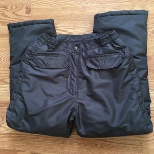 Kids size 8 grey ixtreme snow pants with pockets